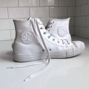 Chuck Taylor High Top Leather Converse